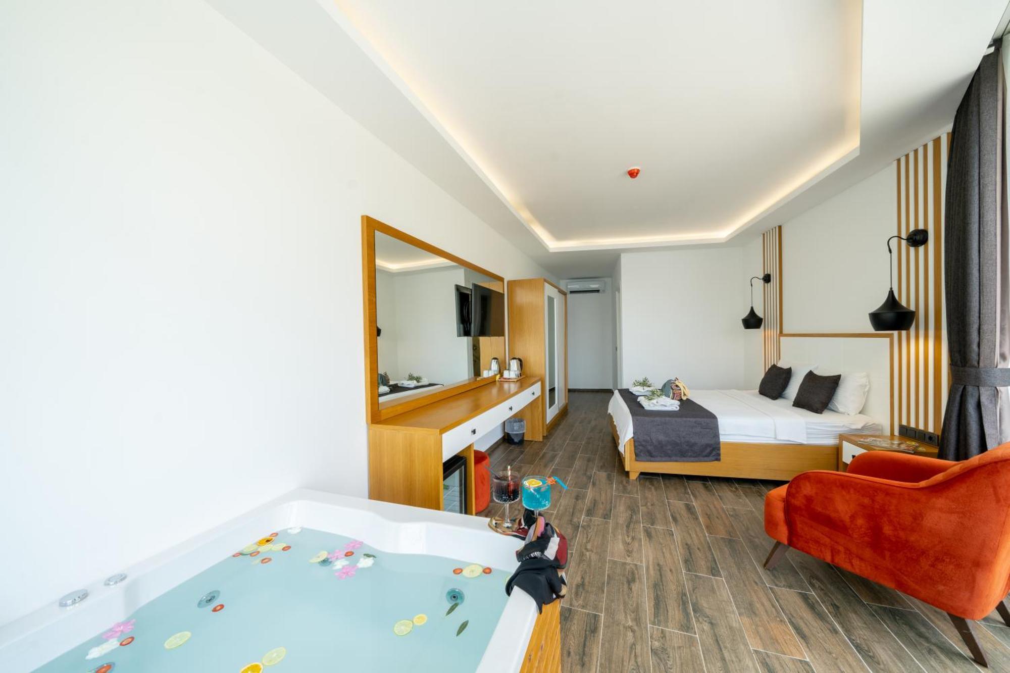 Kalkan Beach Park Hotel Kaş Exteriör bild
